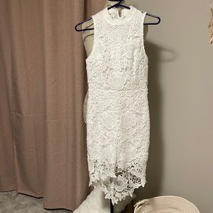 Lace hi-low dress, white, size small. STUNNING!